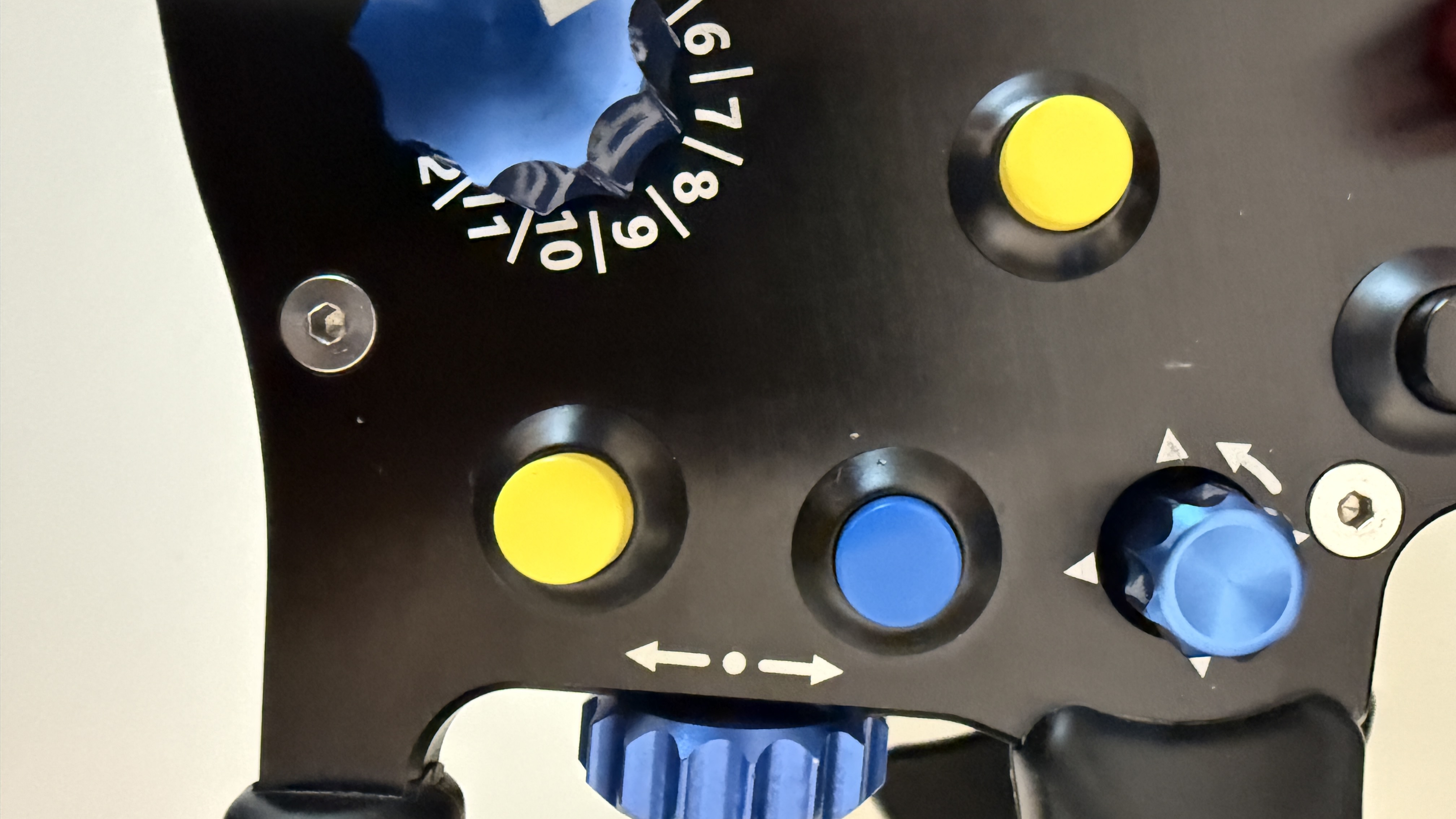 Ascher Racing F64 SC V3 Wheel Simucube 2 Wireless Version mit QR