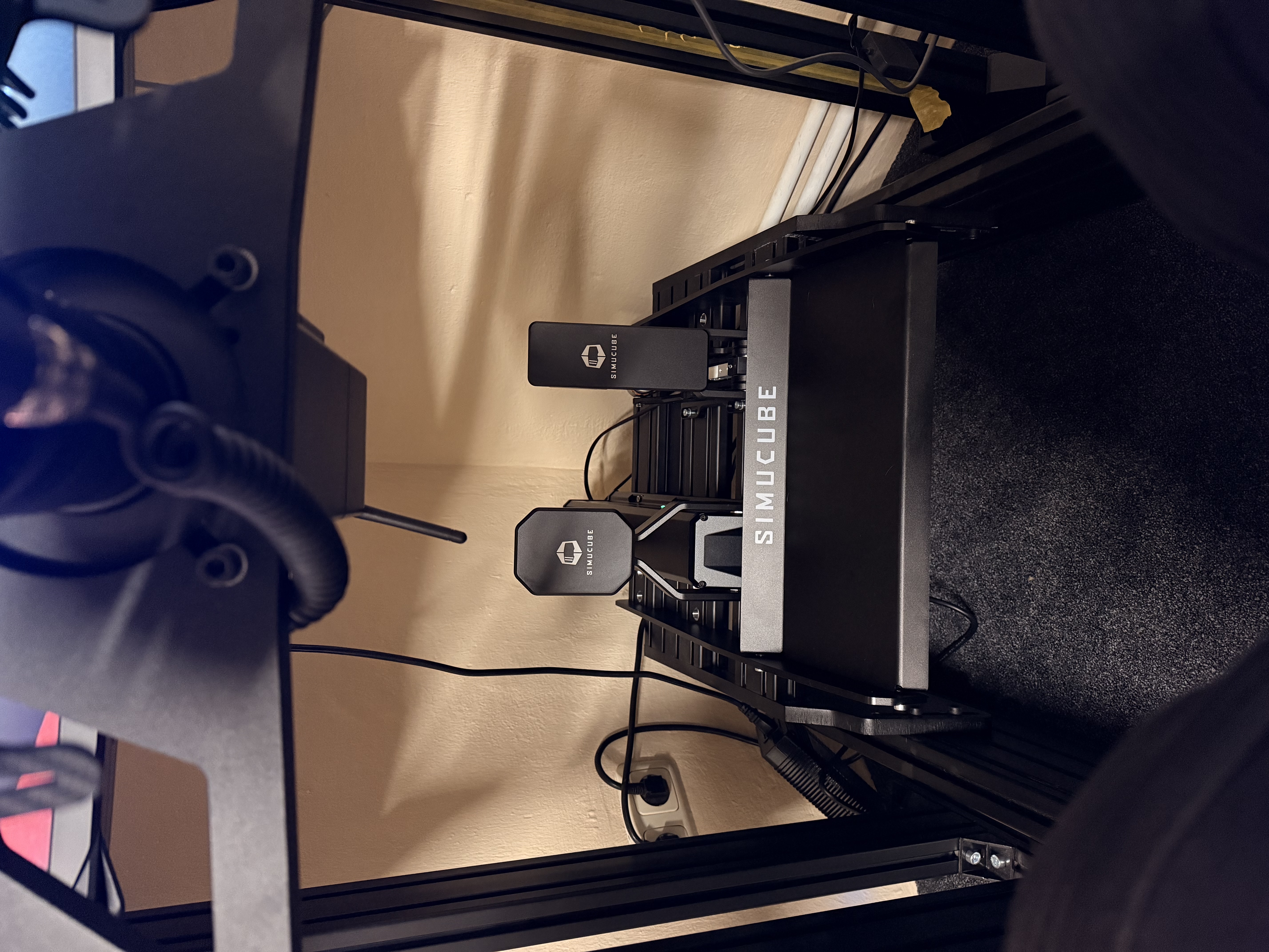 Sim Racing Sim Rig komplett | Simucube 2 Pro | Triple 32 Zoll