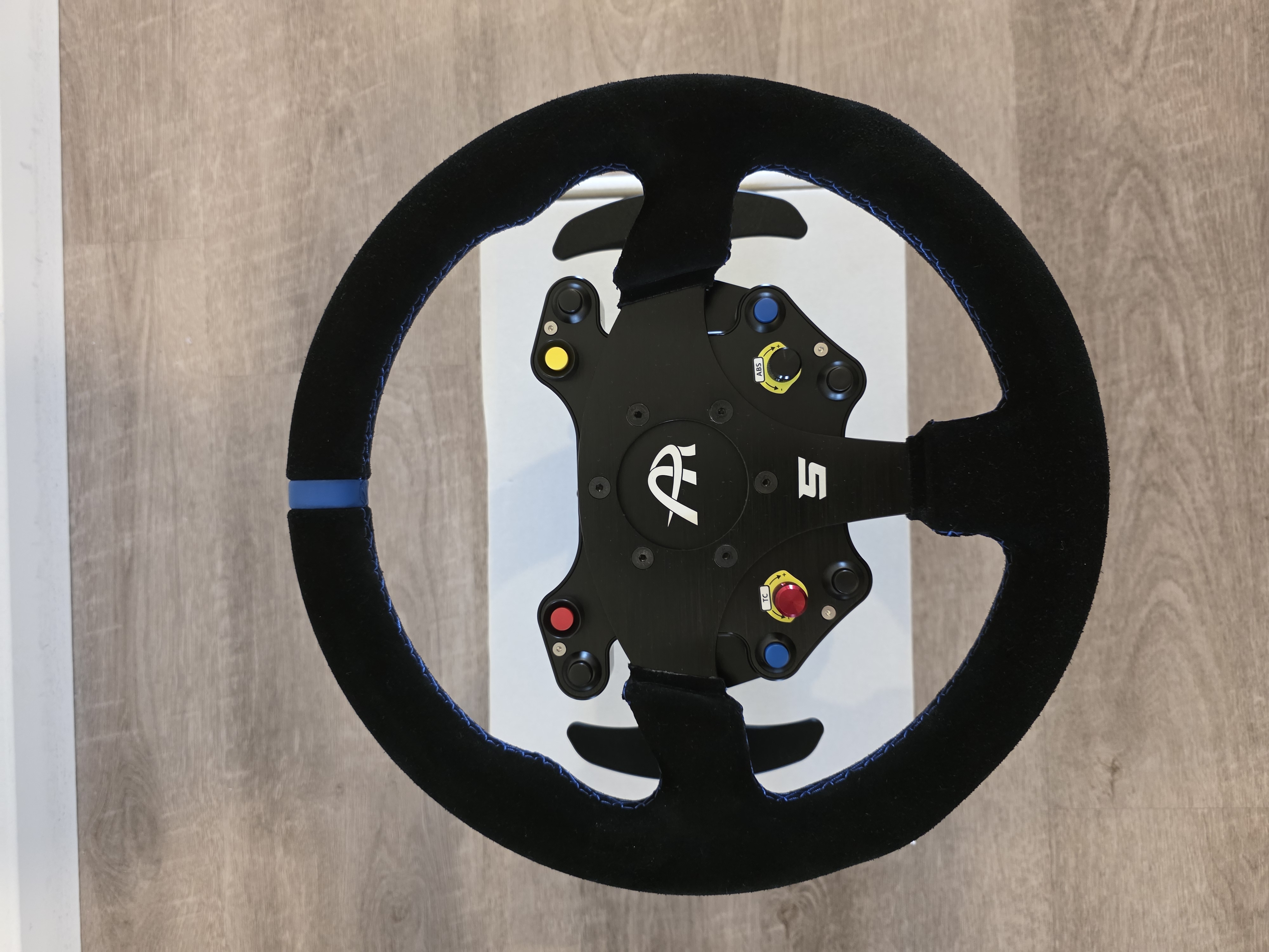 Ascher Racing B16L-USB + SC QR + Densu Lenkradkranz