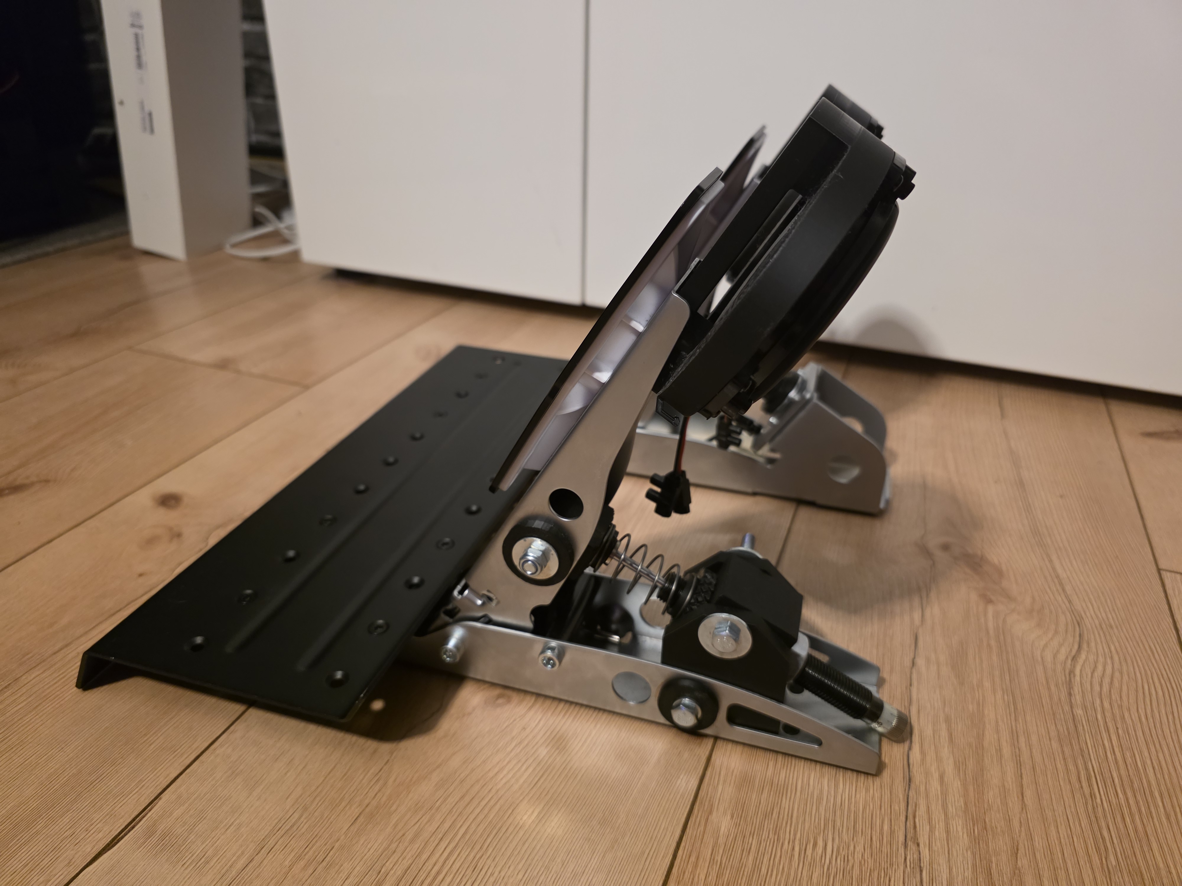 Fanatec CSL Pedale + Load Cell + Tuning Kit + 2× Bassshaker | SimHub