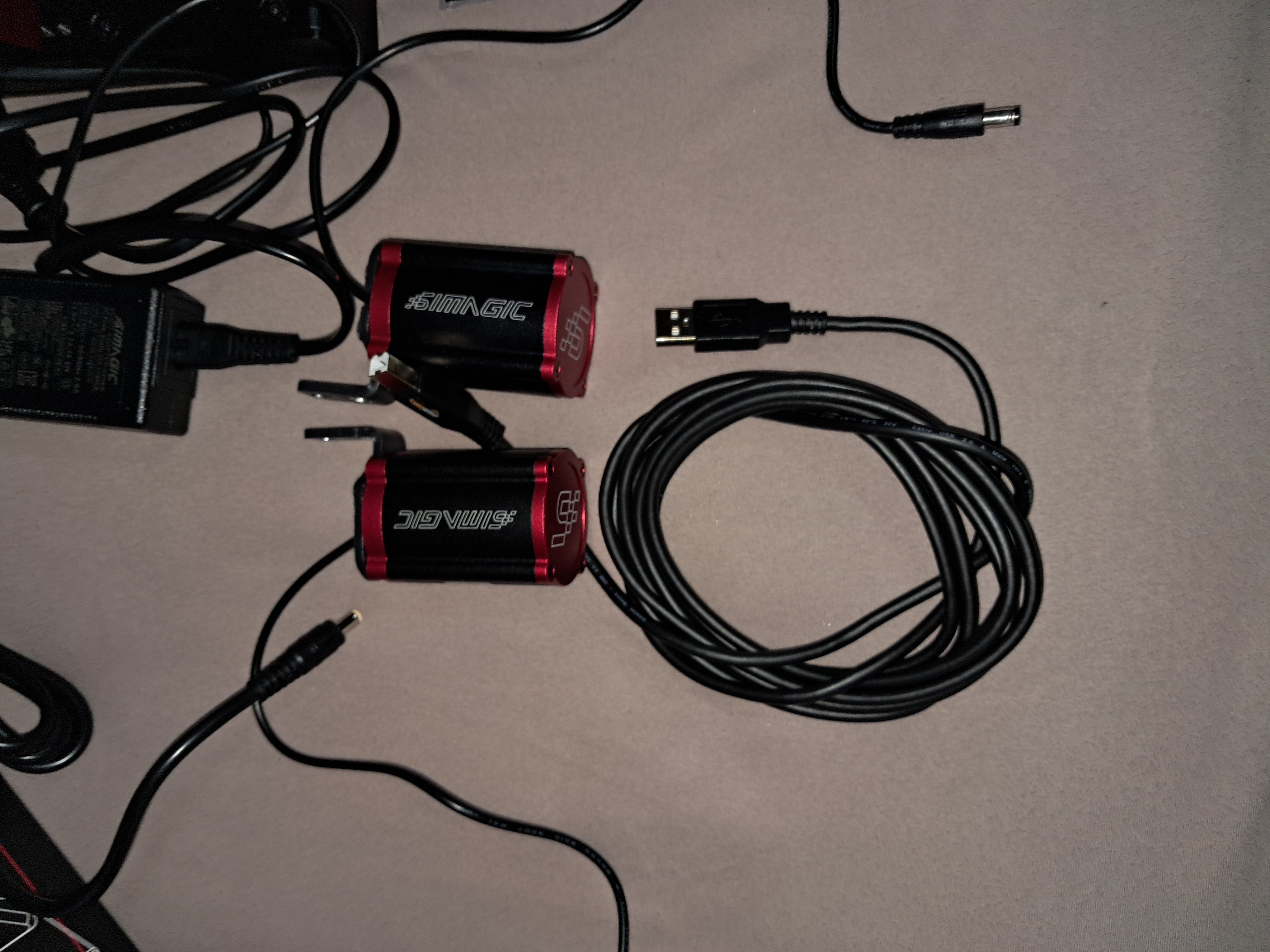 Simagic P 1000 Doppelpedal mit Zubehör