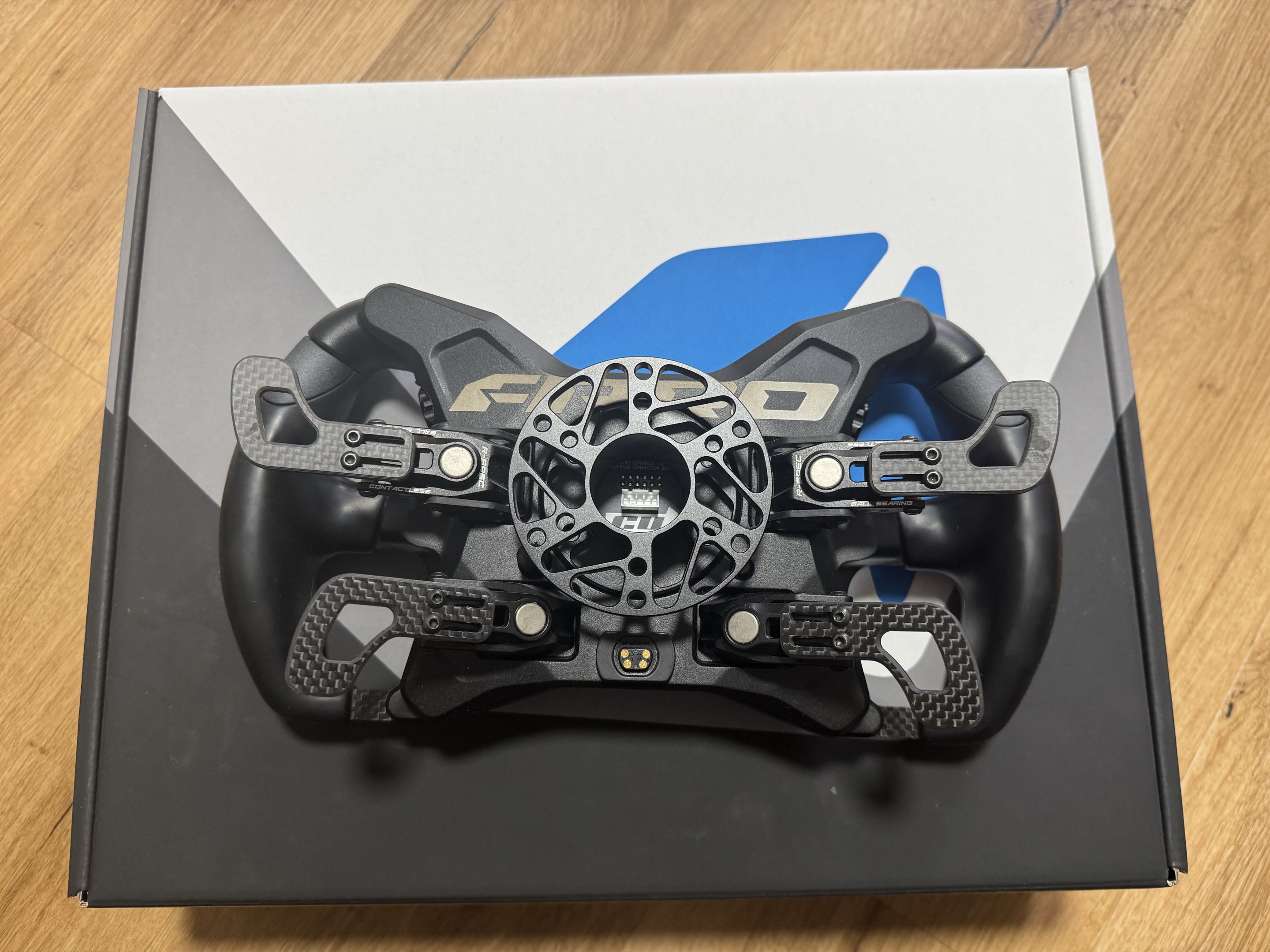 Cube Controls F-Pro mit Wheelhub