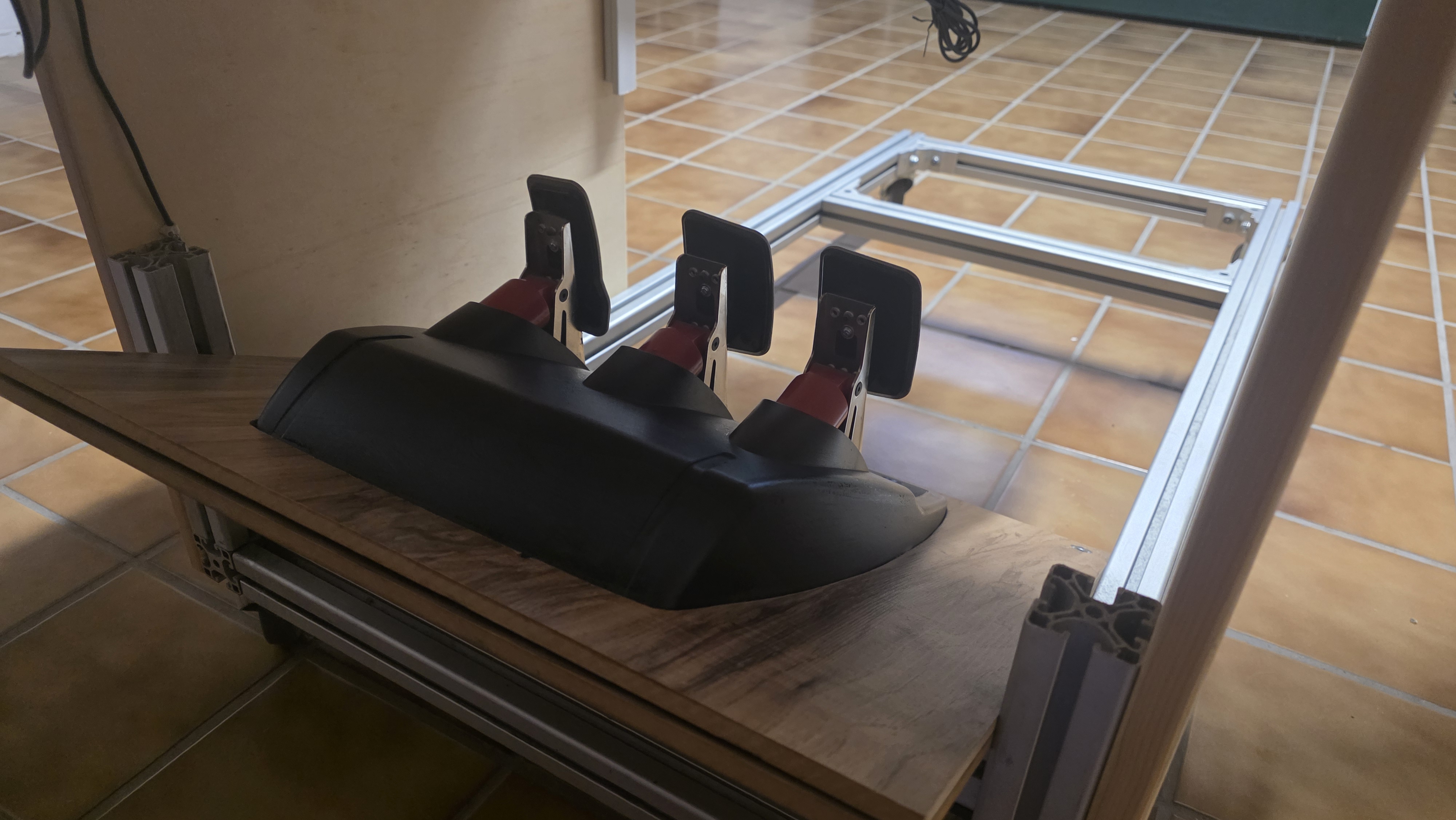Alu (ITEM) Rig, mit Logitech G27