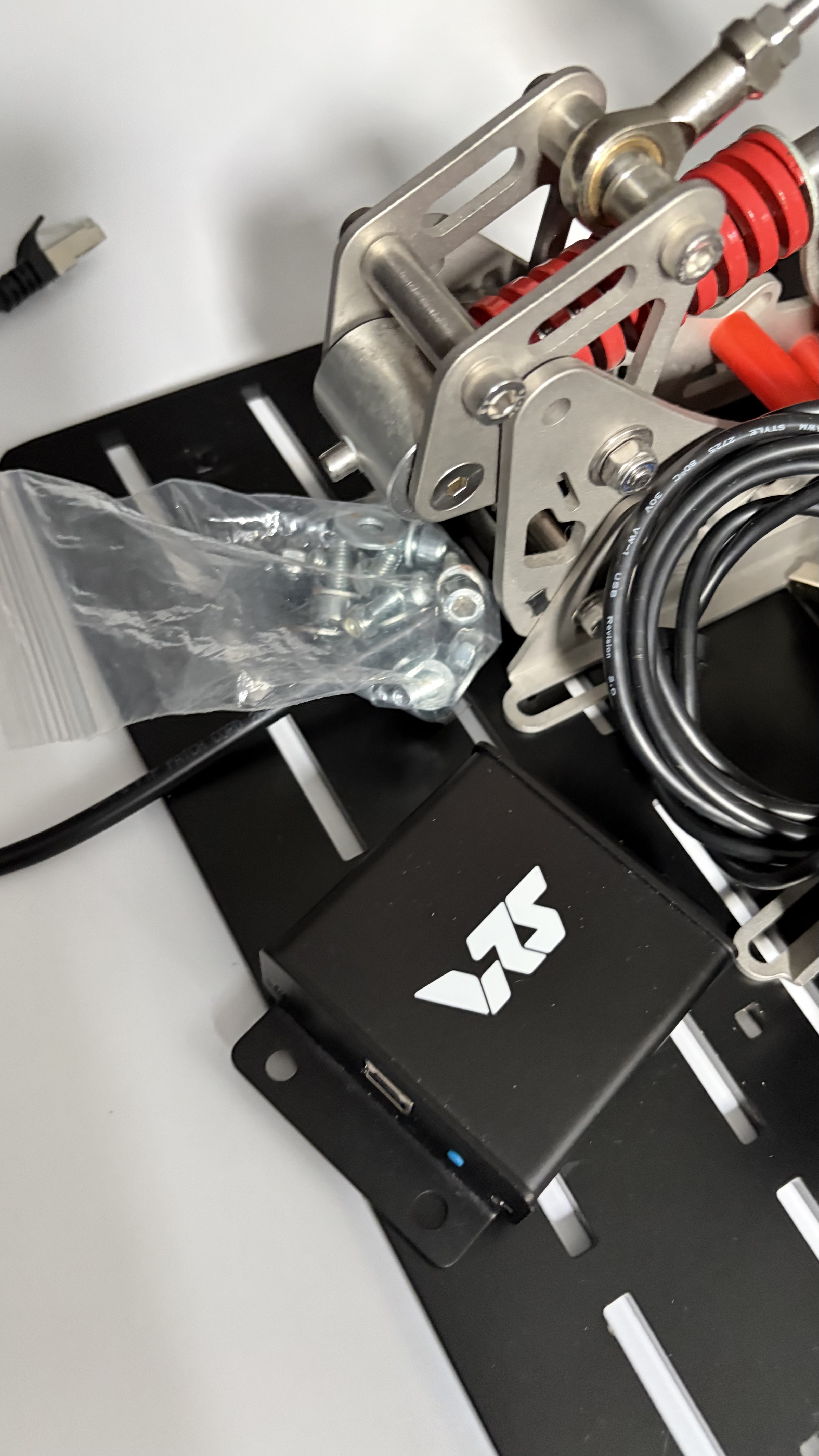 VRS DirectForce Pro Pedale – sehr guter Zustand + Base Plate