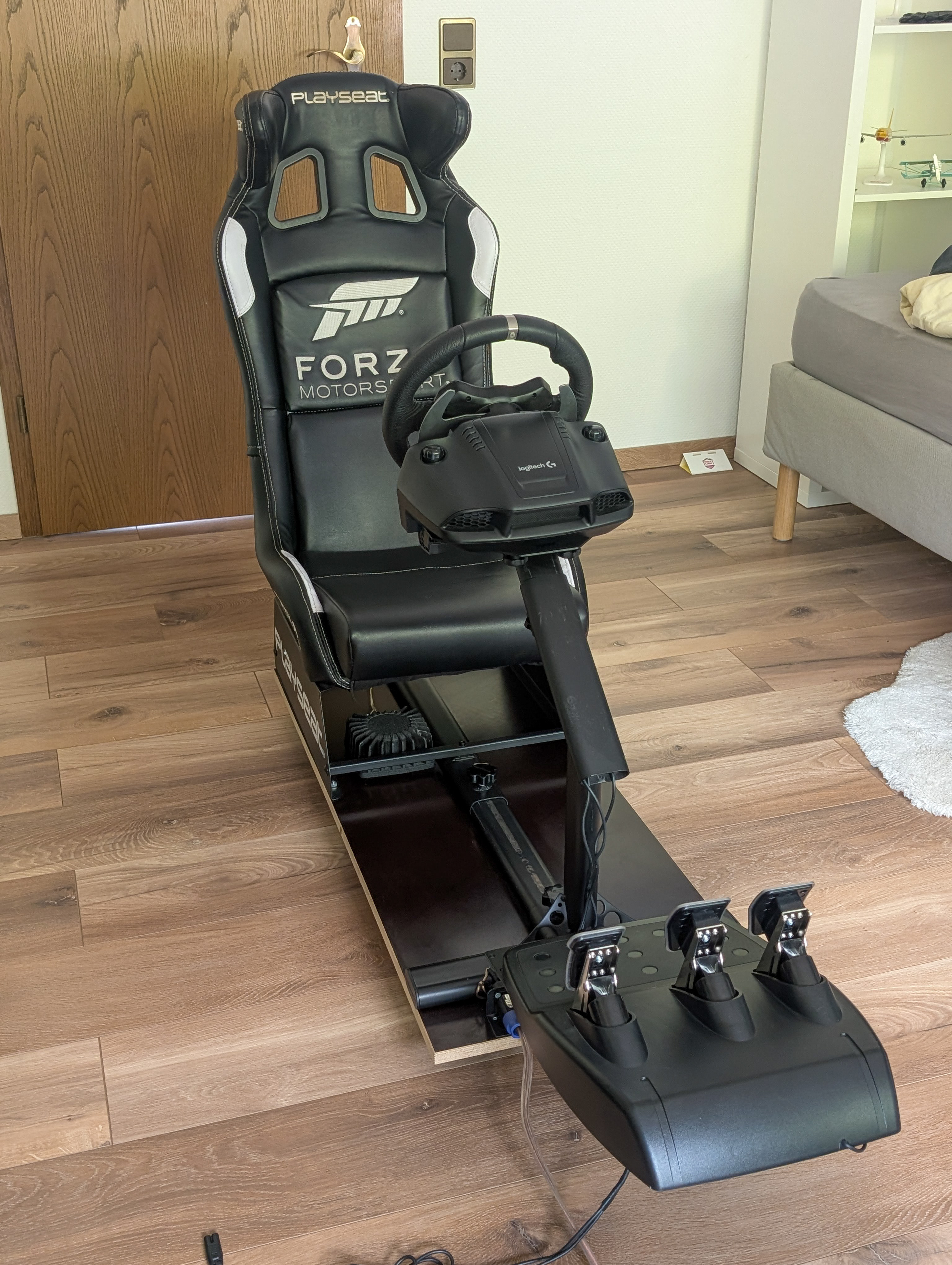 Forza Motorsport Rennsitz + Logitec G920